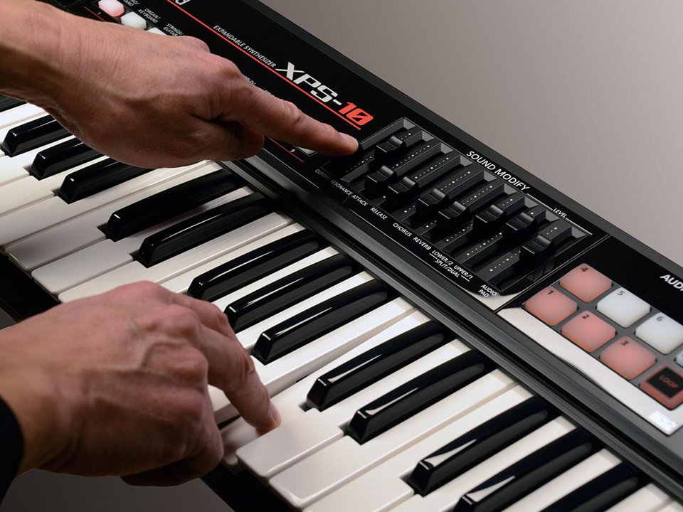 Roland XPS-10 - Đánh giá chi tiết tại Piano House